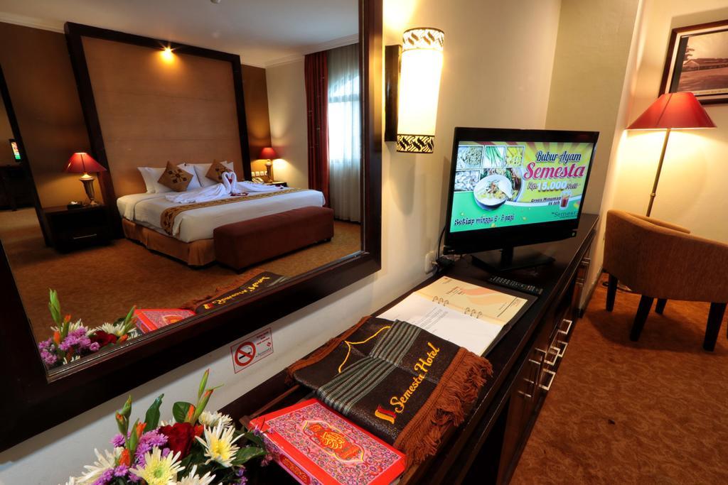 Semesta Heritage Hotel & Convention เซอมารัง ภายนอก รูปภาพ